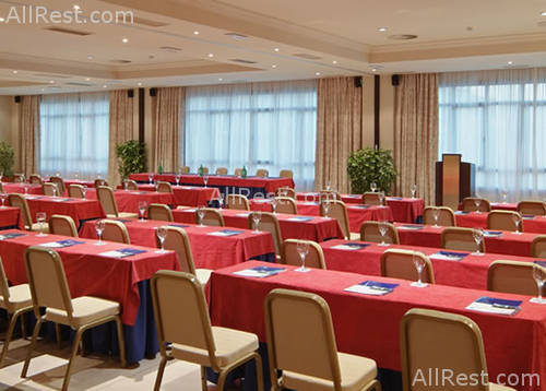 Tryp Oviedo 8